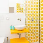 Sunny Flat *