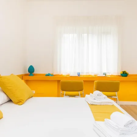 Sunny Flat Sorrento
